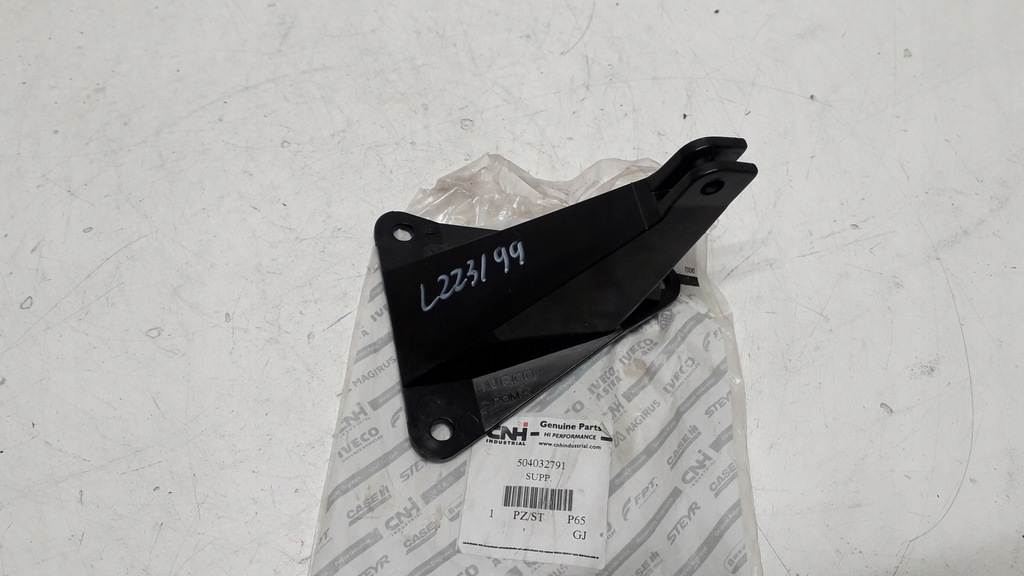 фото №1, Iveco stralis кронштейн амортизатора капот