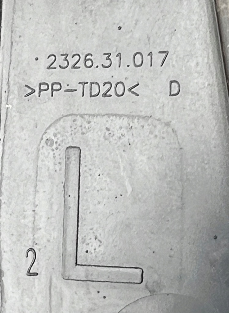 Купить Peugeot 108 14-22r левая зеркало механический вручную