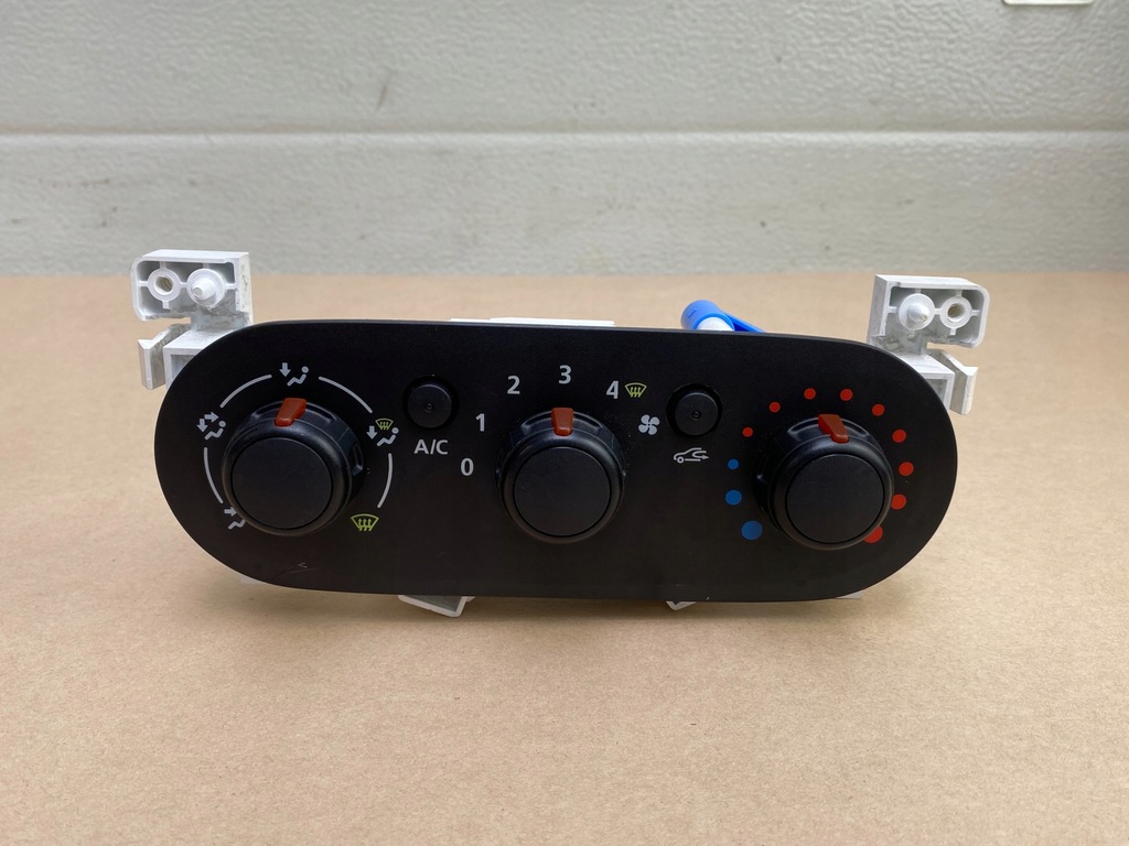 фото №12, Панель обдув renault traffic iii opel vivaro кондиционера e 1093049 ac