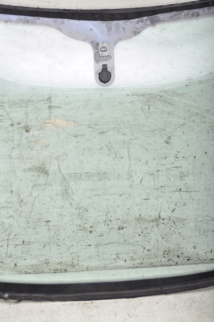 фото №11, Aston martin db9 стекло перед передняя лобовое