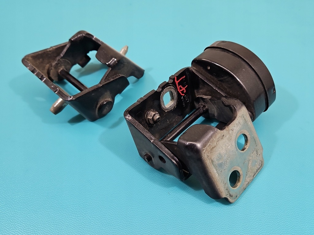 фото №1, Петля дверь задняя правый kpl citroen c5 ii x7