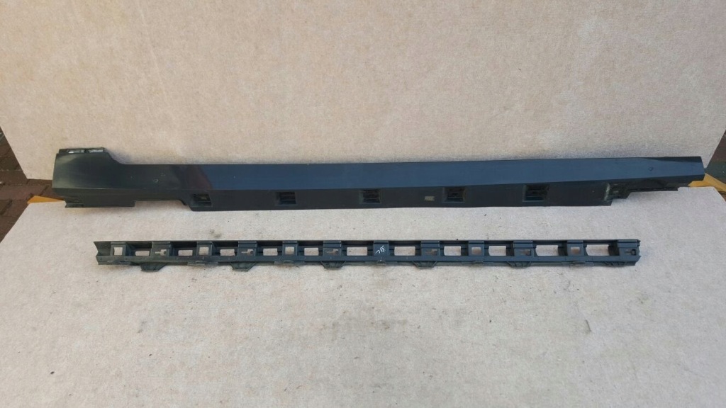 фото №1, Молдинг порог правая vw passat b8 3g0