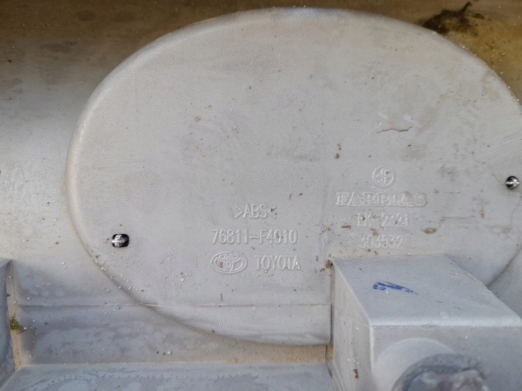 фото №5, Toyota chr накладка крышки задняя 76811-f4010