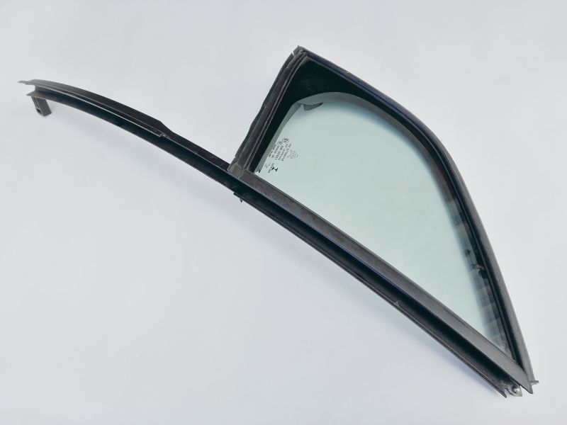 фото №1, Citroen c3 2014r скло двері перед ліва