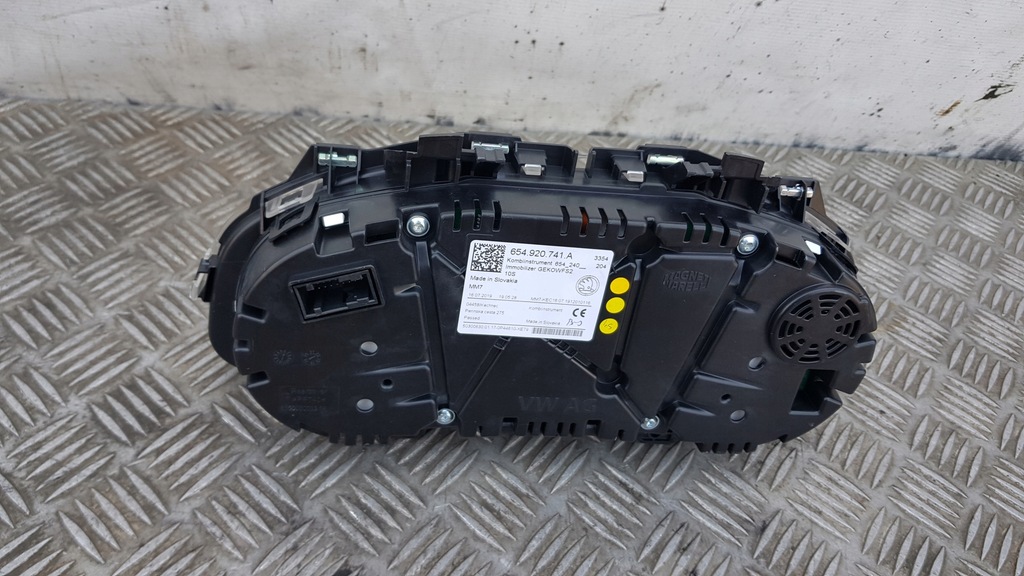 фото №14, Skoda scala счетчик приборная панель 1.6 tdi 654920741a