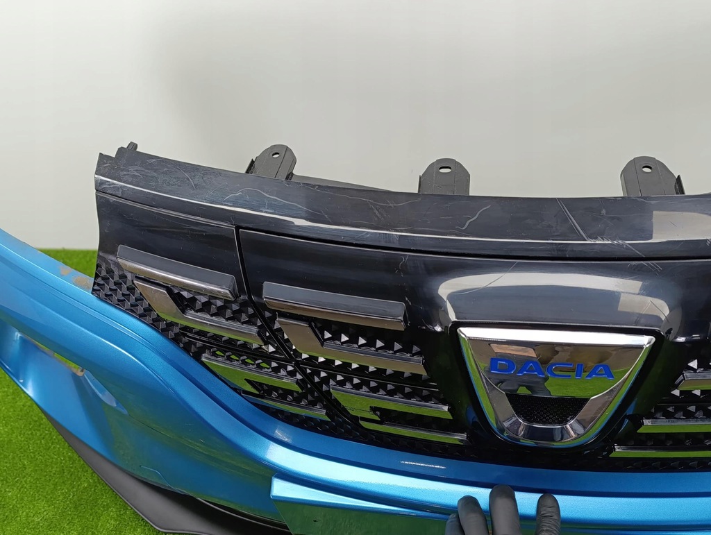 фото №9, Dacia spring бампер перед передній решітка радіатора решітка радіатора гарний