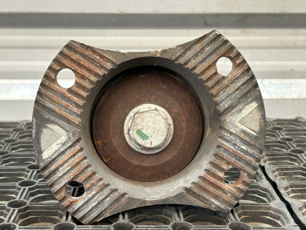 Купить Фланец полуось приводной mercedes arocs mp4 a9602620045