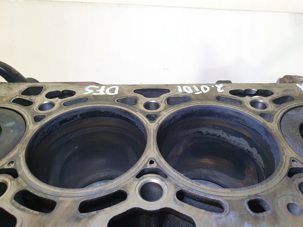 фото №8, Dół двигуна блок wał поршні 04l023c vw audi skoda 2.0 tdi dfs