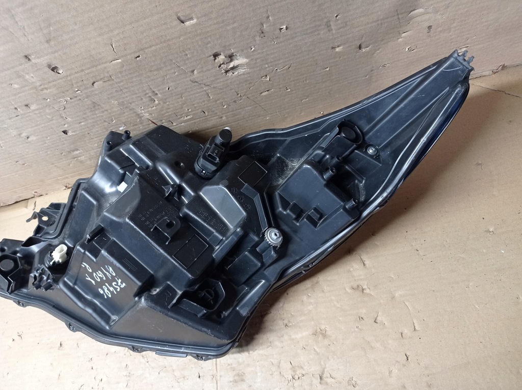 фото №12, Лампа фара правый toyota aygo x europa