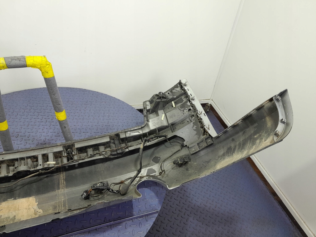 фото №10, Audi a8 d3 lift бампер задняя задний ly7w