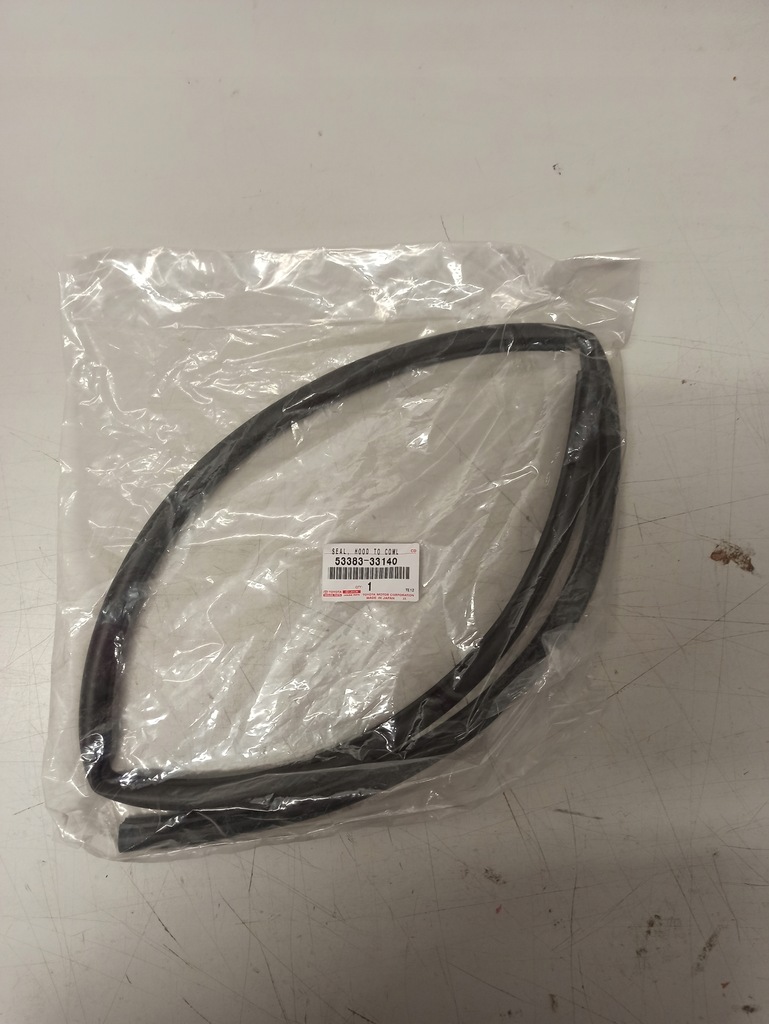фото №1, Верхний прокладка капот toyota camry 2017- 53383-33140