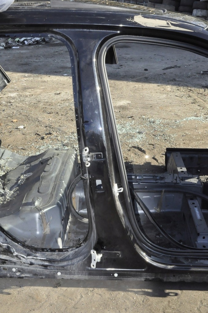 фото №7, Volvo xc40 2017- блок двигуна a поріг правий