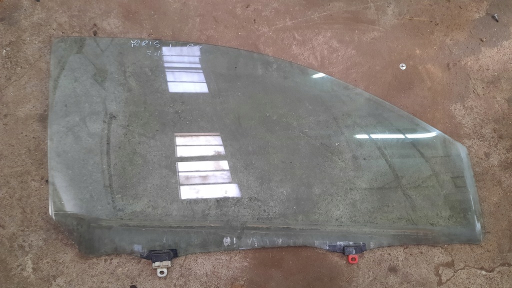 фото №1, Стекло дверь правый перед toyota yaris 3d