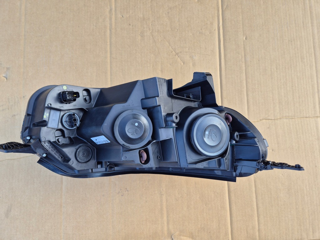 фото №11, Toyota proace лампа левая 2022-.ksenon. eu.