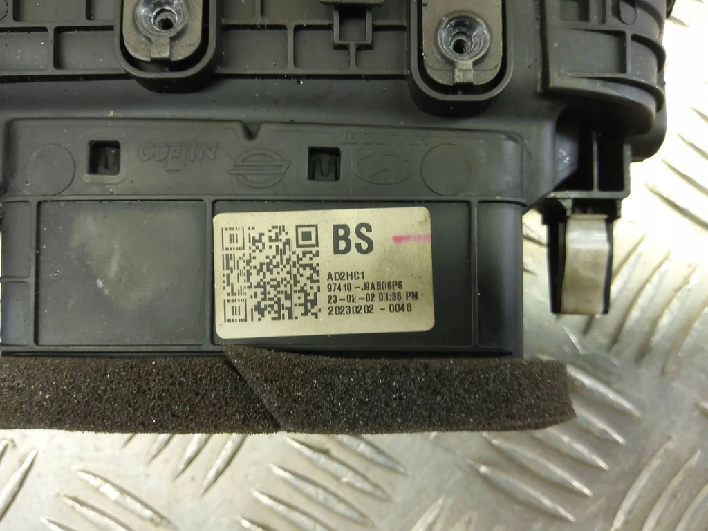 фото №10, Hyundai kona i 2023 форсунки / решётки среднего обдув панели приборной панели