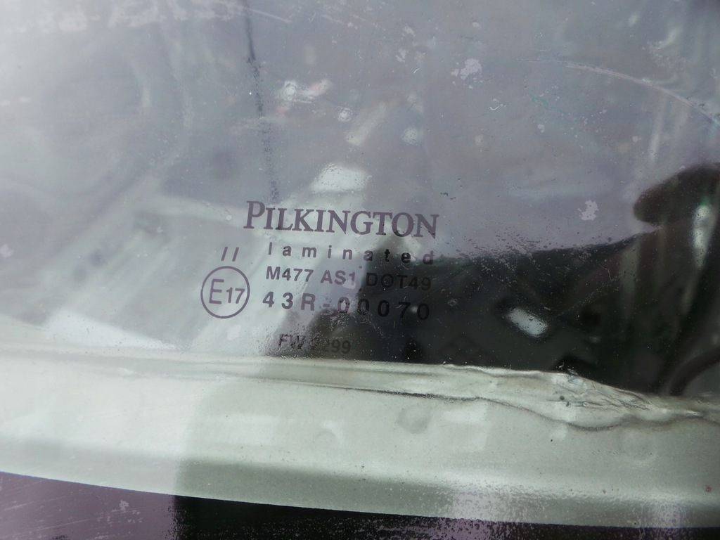 фото №4, Стекло лобовое перед suzuki liana lift