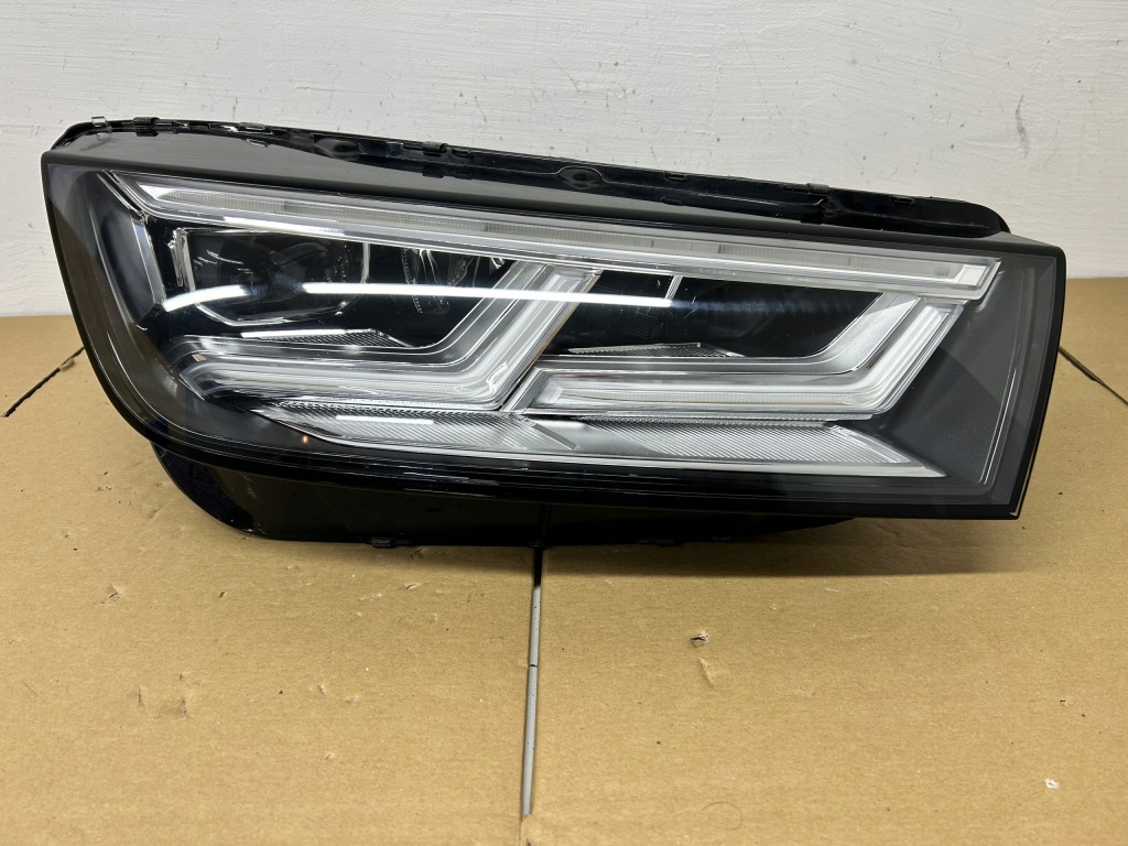 Купити Фара правий audi q5 80a full led