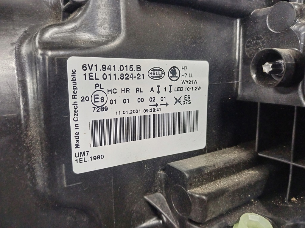 фото №12, Лампа левый перед skoda fabia iii led 14- europa