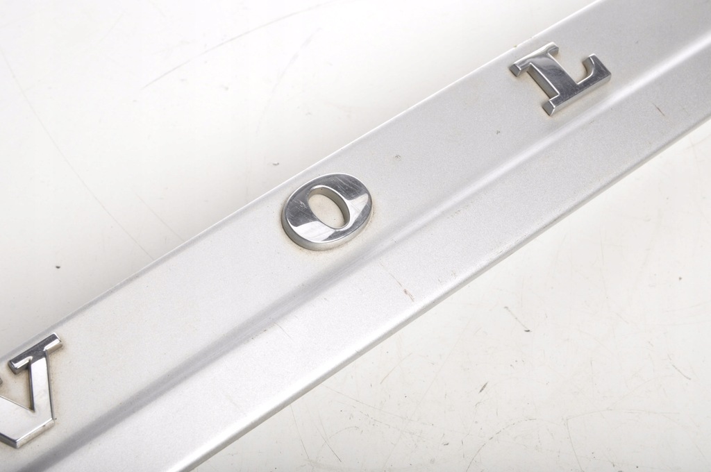 фото №7, Volvo v50 накладка молдинг крышки 426-26
