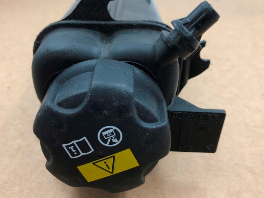 фото №9, Фільтр вугільний бак розширювальний 17138093925 bmw m3 m4 x2 x3 x4