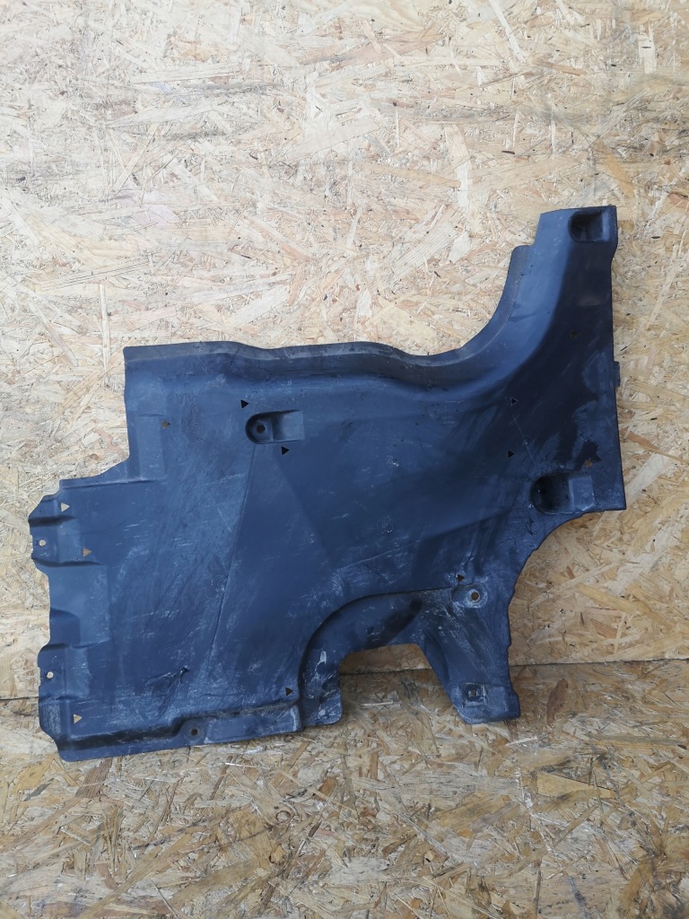 фото №1, Bmw g30 g31 захист плита підвіска права 7441180