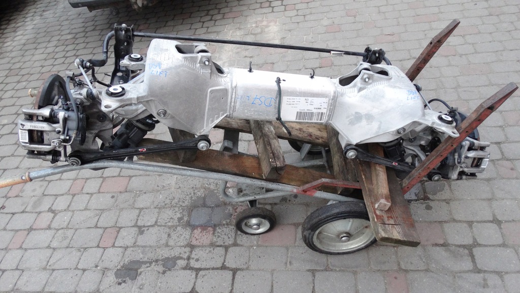 фото №1, Citroen ds7 подрамник подрамник задняя задний