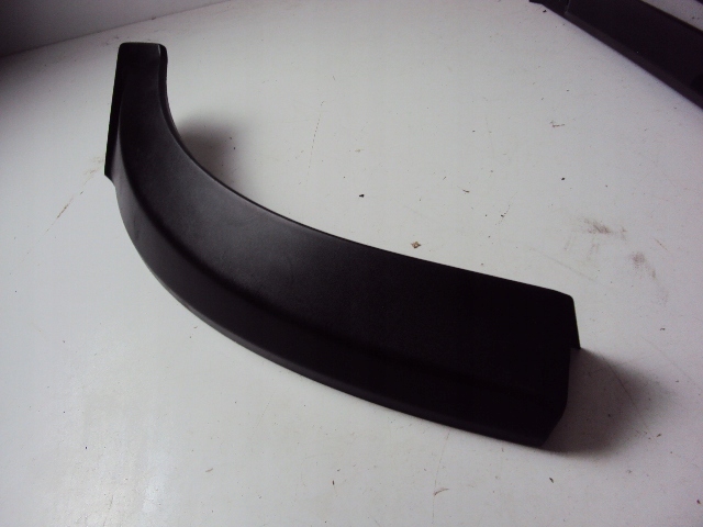 фото №3, Молдинг крыла левый задняя range rover velar l560