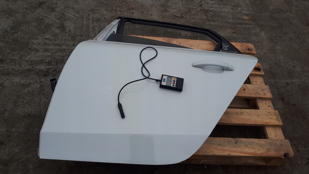 фото №1, A4 b8 s4 дверь левый задняя задние ls9r sedan