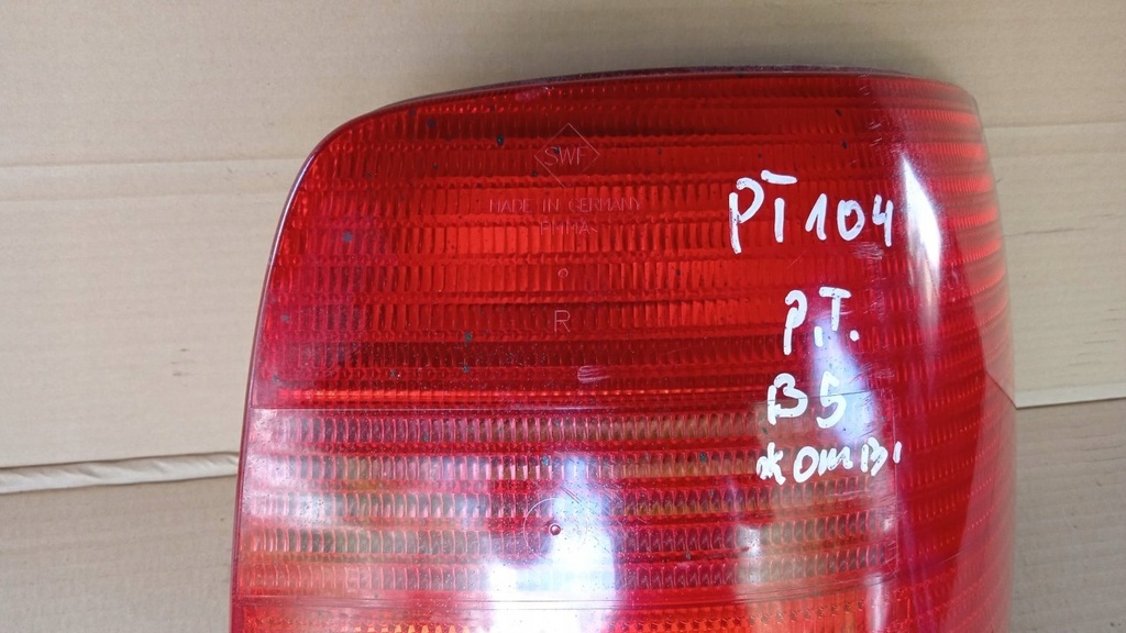 фото №3, Vw passat b5 kombi лампа задняя правая