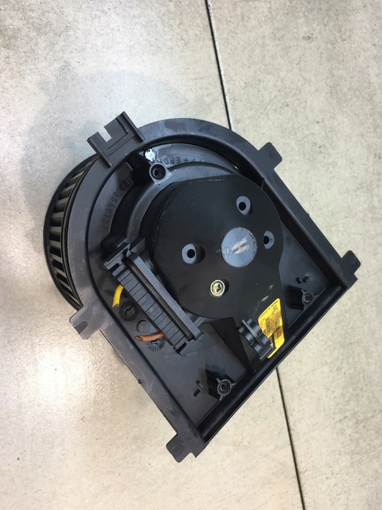 фото №8, Вентилятор воздуходувка audi a3 8l 1j1819021