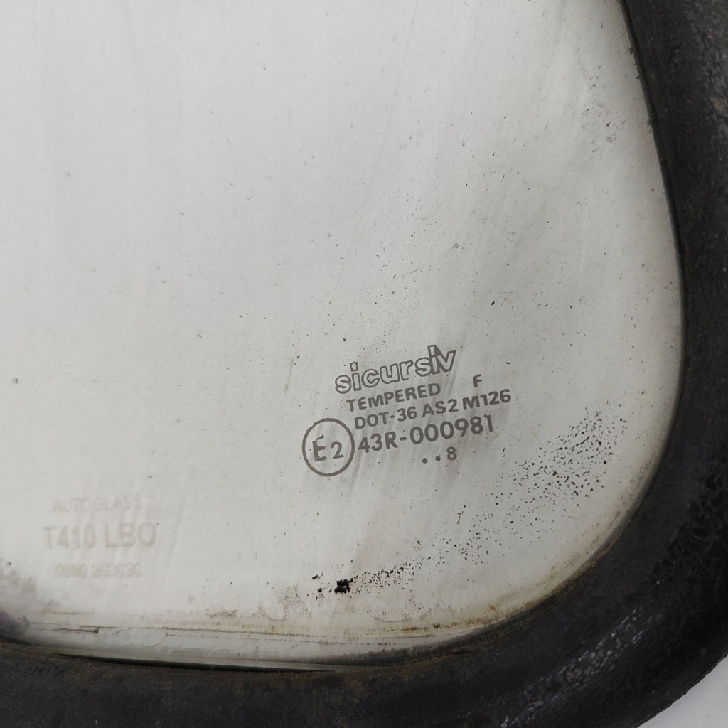 фото №5, Land rover defender 1998 права сторона скло кузовна задня