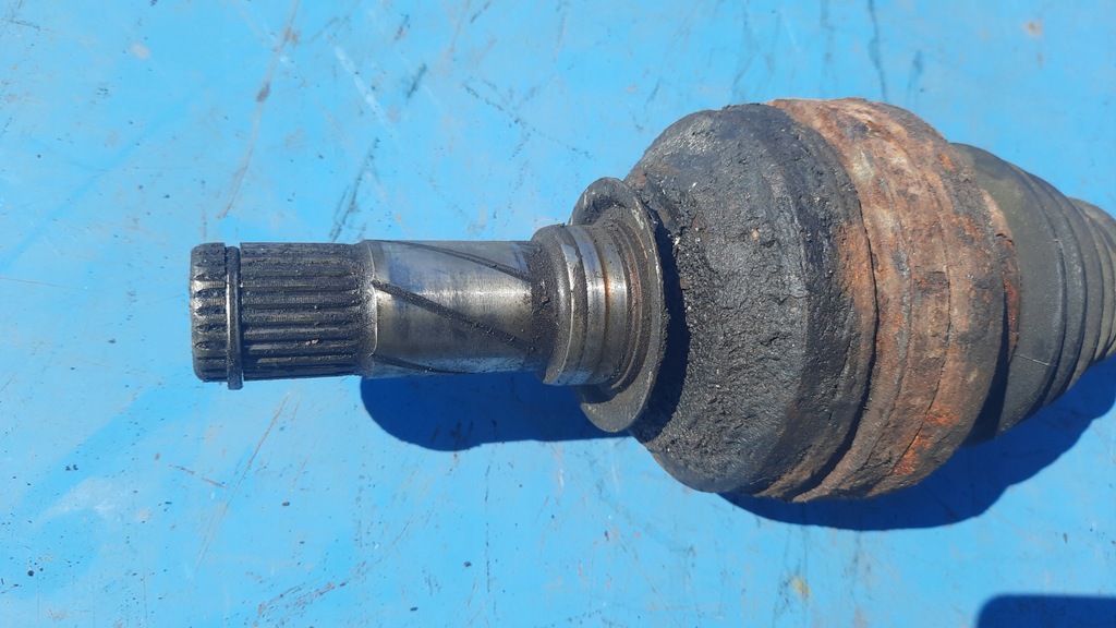 фото №2, Приводной вал задняя p9207804 volvo xc70 v70 96-00r