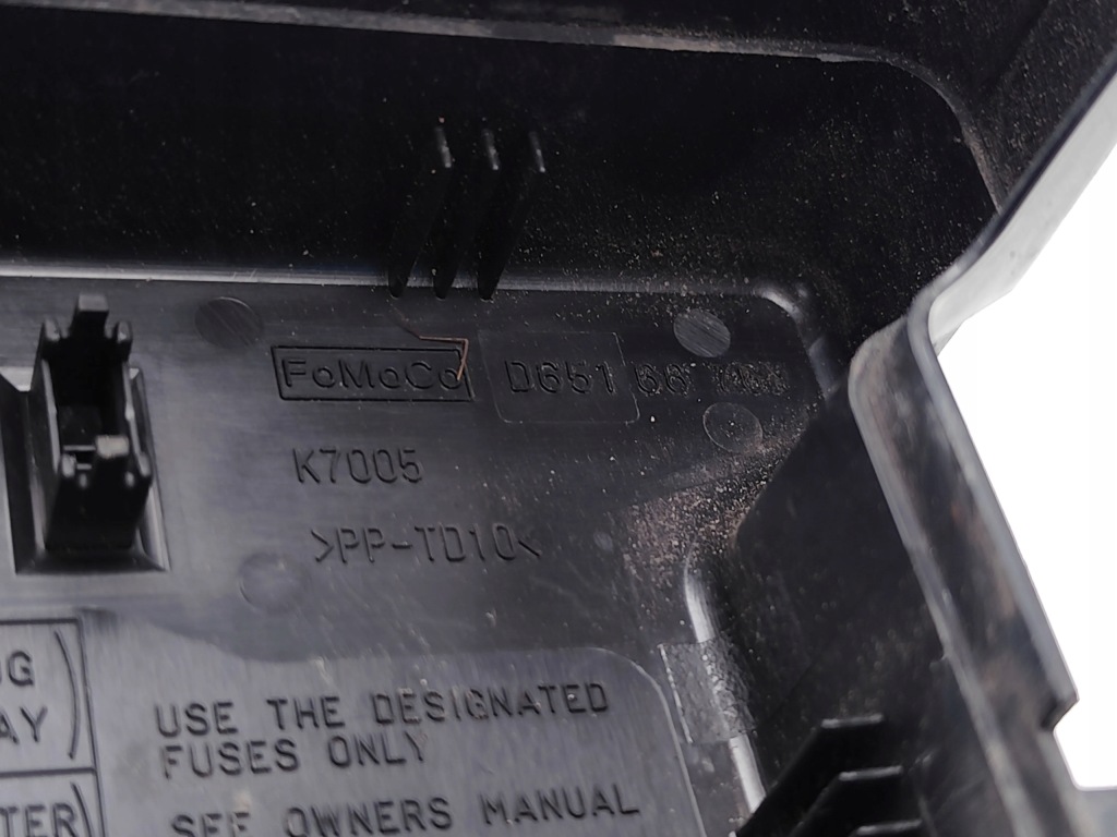 Mazda 2 рамка / модуль предохранителей 1.3 бензин 55kw 75 hp d6516676 2009 с Разборки