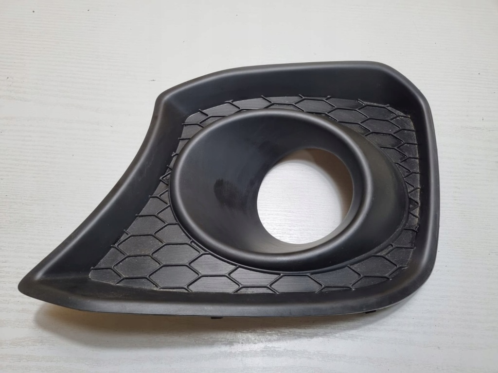 Купить Swift mk8 viii rs sport левая решётка бампера перед 71761-68r0