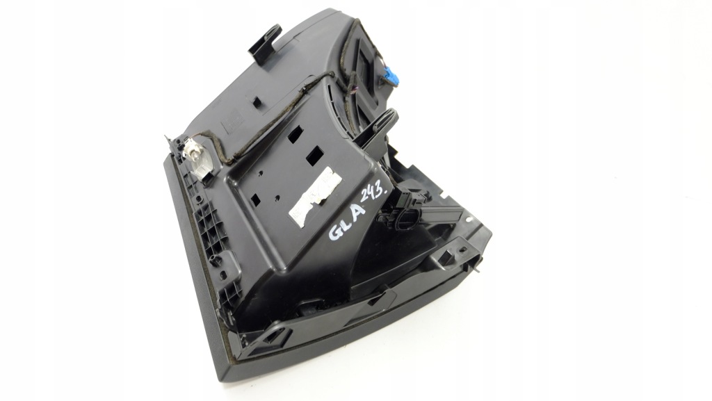 Mercedes gla 156 бардачок пасажира Київ