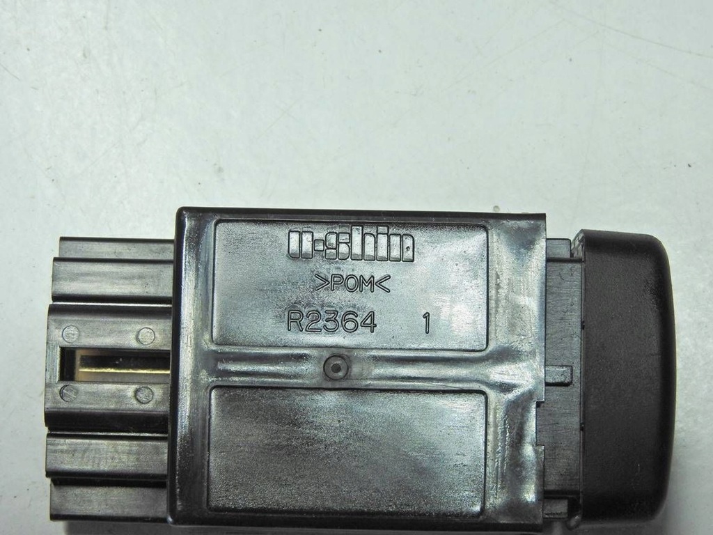 фото №4, Mitsubichi asx i 10-12 переключатель кнопка pdc sonar r2364