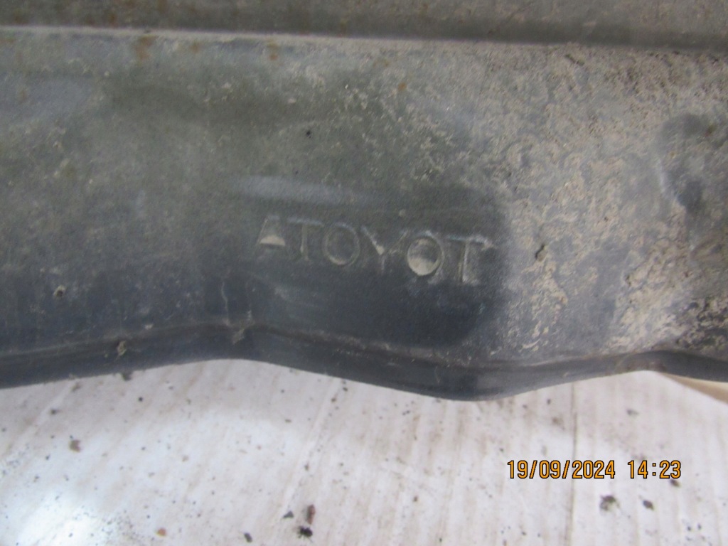 фото №8, Крыло правый перед avensis t25 1e5