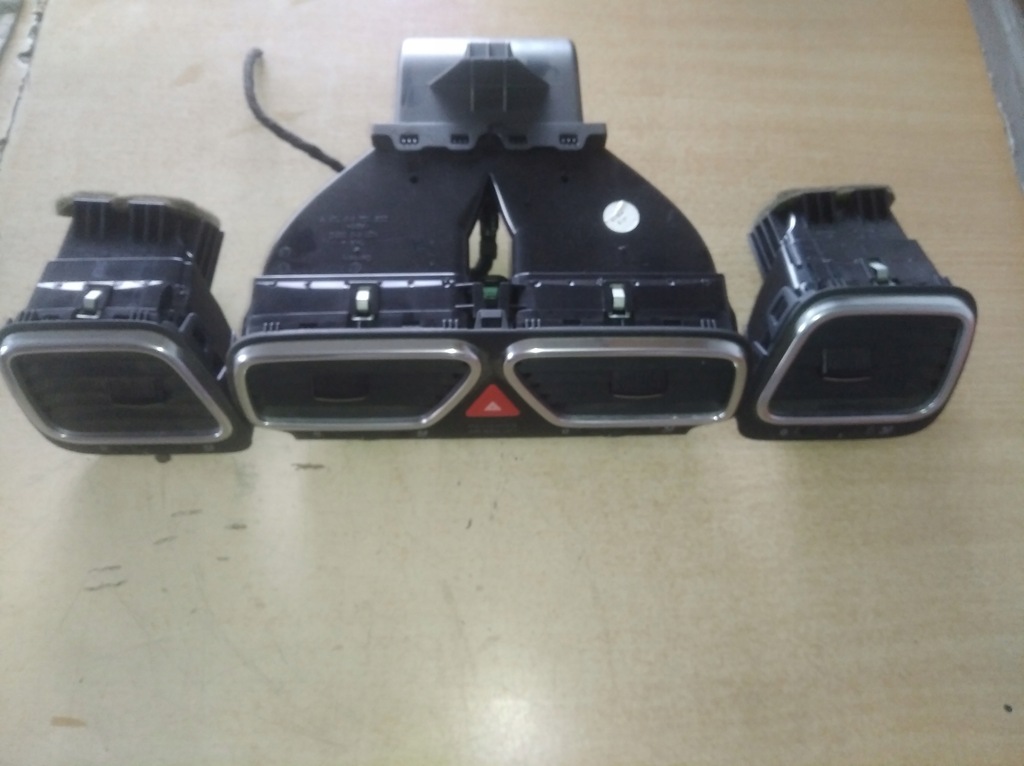 фото №4, Vw eos scirocco решётки обдув