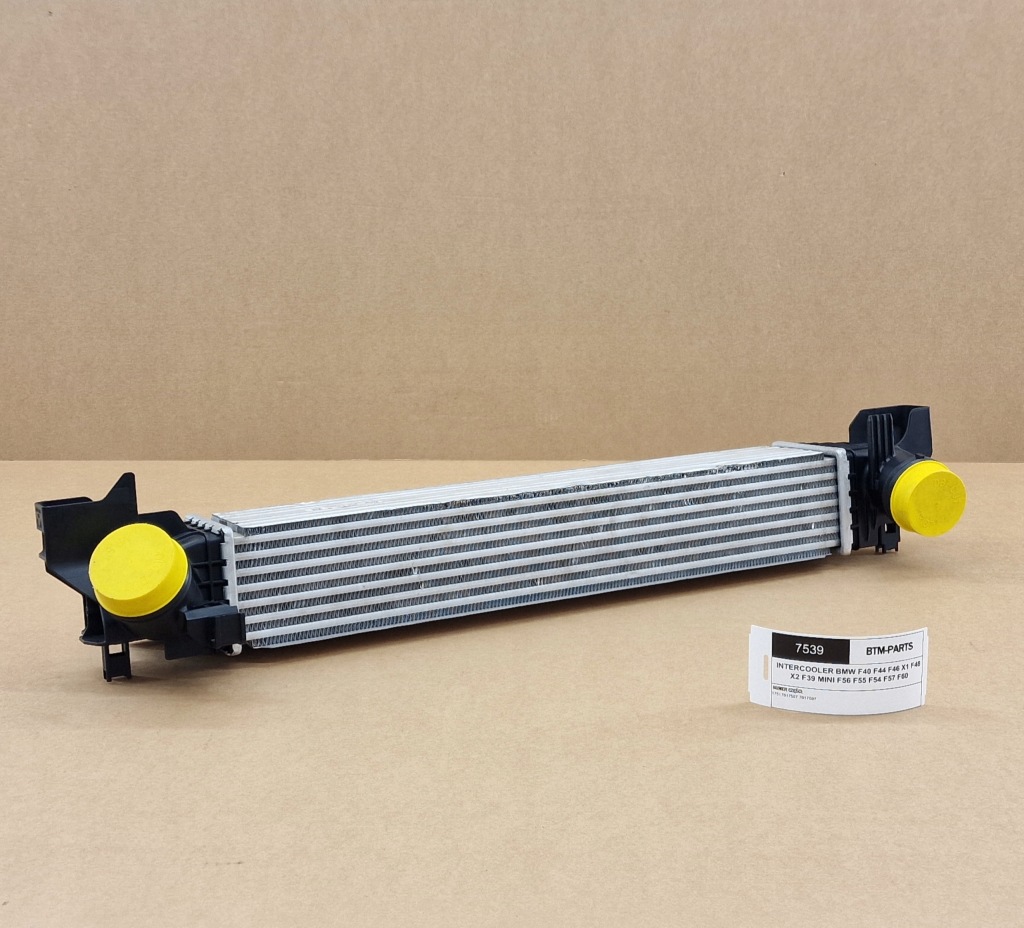 фото №1, Радиатор воздуха интеркулер f40 f44 f45 f48 f39 f54 f55 f56 f57 f60