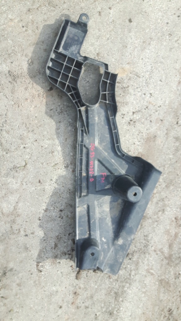 Купить Накладка подвеска ford mondeo mk5 dg9311778b