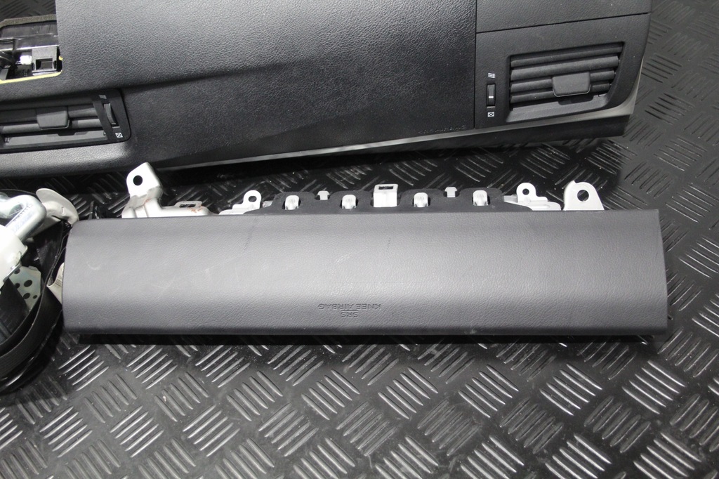 фото №4, Панель приладів консоль подушка безпеки подушки безпеки lexus ct200h