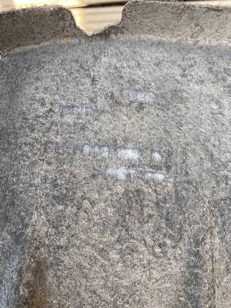 фото №5, Audi q3 lift 8u подкрылок правый задняя задние 8u0810172d