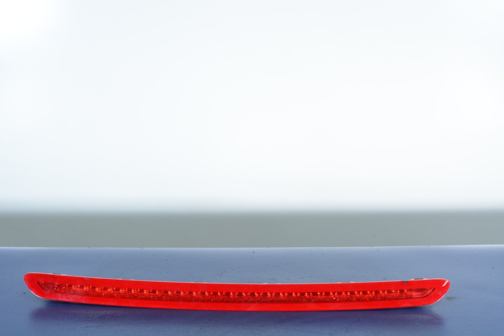 фото №4, Третий свет стоп vw passt b8 kombi 3g9945087d