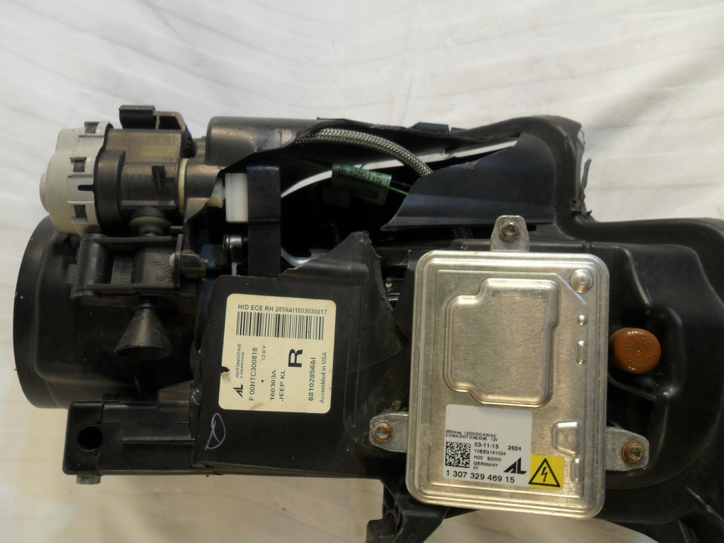 фото №16, Jeep cherokee v 68102856ai фара правий