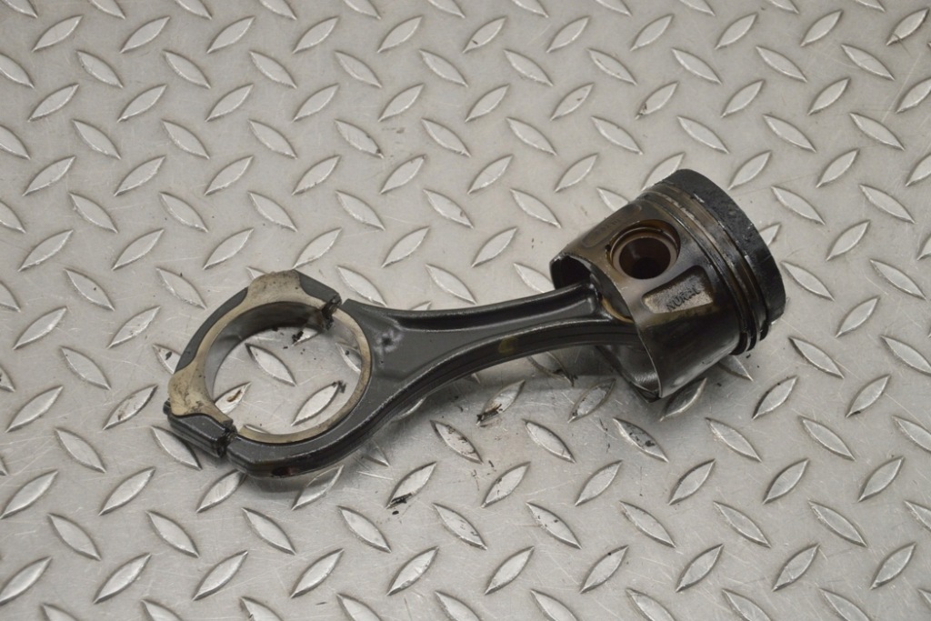 фото №1, Mercedes sprinter om642 поршень шатун 219cdi 2012