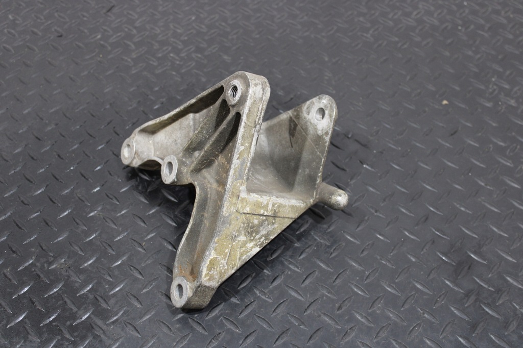 фото №1, Кронштейн кронштейн opel insignia a 13228285