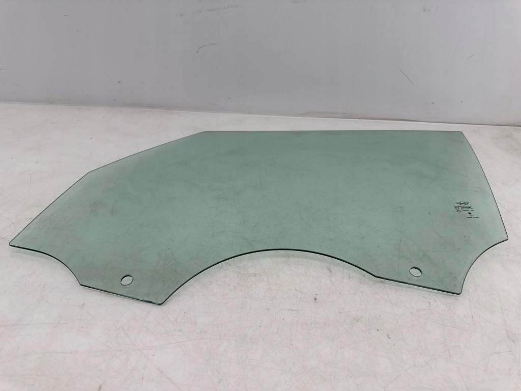 фото №1, Mini one - cooper f56 f55 2024 левая сторона стекло дверь передних