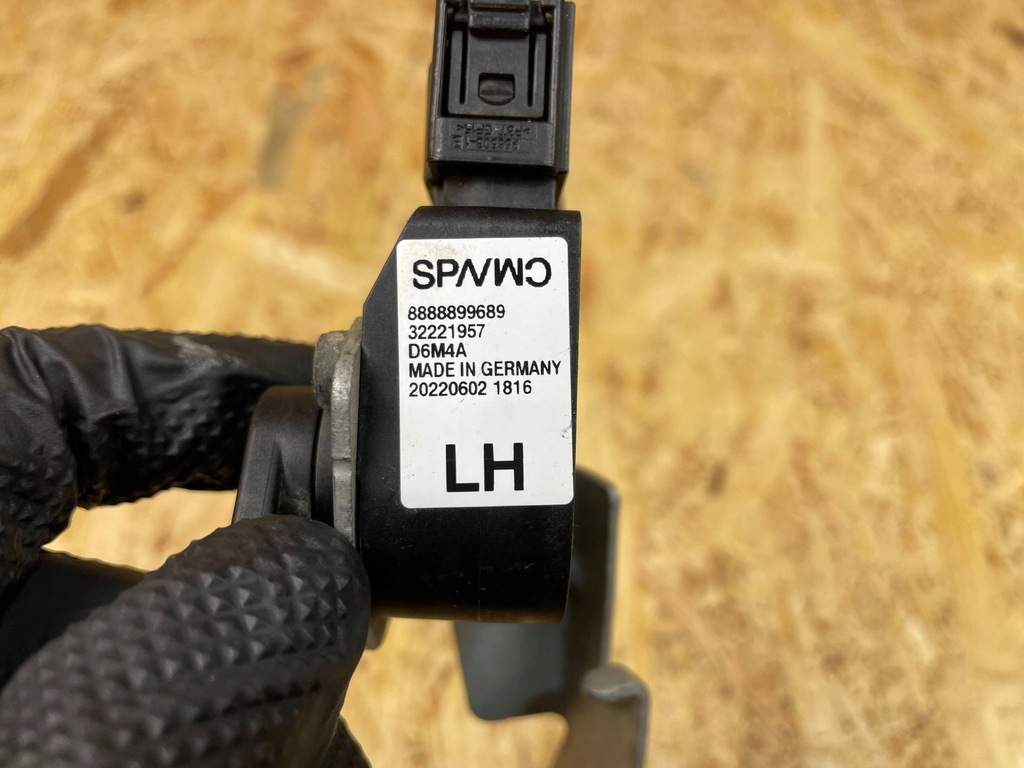 фото №9, Датчик вирівнювання світла лампа лівий volvo xc40 c40 32221477 32221957