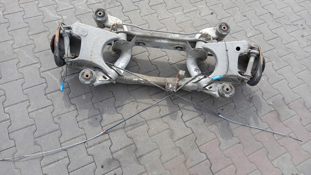 фото №6, Балка підрамник задня bmw e39 kombi 00r