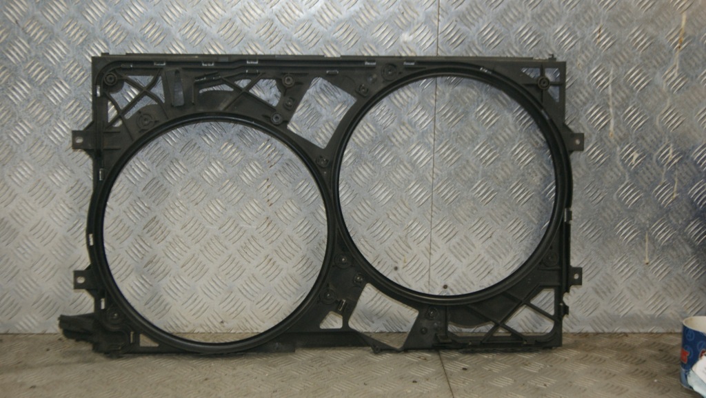 Купить Корпус вентиляторов vw phaeton 3d0121191q